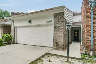 5707 Innsbruck St, Bellaire, TX 77401 - Photo 1