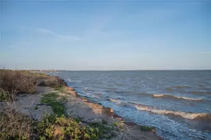 3049 Palacios Bay Dr, Palacios, TX 77465 - Photo 1
