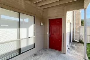 9495 Pagewood Ln, Houston, TX 77063 - Photo 4