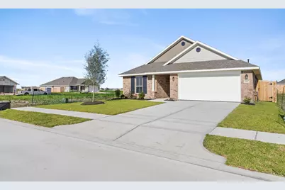 2111 Emerald Lake Trail, Dayton, TX 77535 - Photo 2