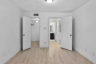 9700 Leawood, Houston, TX 77099 - Photo 20