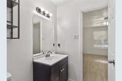 9700 Leawood #1315, Houston, TX 77099 - Photo 18