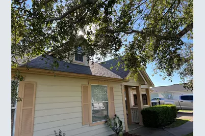 17118 Lake Ridge Circle, Rosharon, TX 77583 - Photo 2