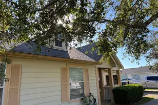 17118 Lake Ridge Cir, Rosharon, TX 77583 - Photo 2