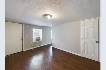 607 Enid Street #1/2 2, Houston, TX 77009 - Photo 2