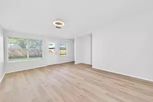 10614 Sugar Trace Dr, Sugar Land, TX 77498 - Photo 18