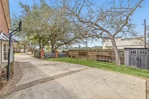 1201 Arbre Ln, Friendswood, TX 77546 - Photo 48