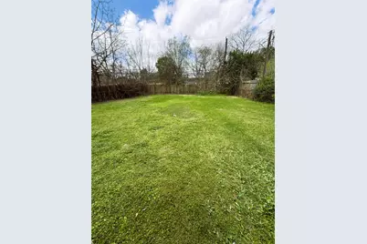 9314 Ashville Drive, Houston, TX 77051 - Photo 24