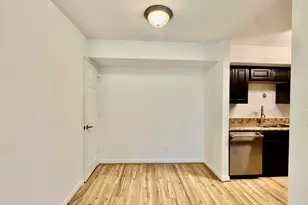 1880 White Oak Dr, Houston, TX 77009 - Photo 8