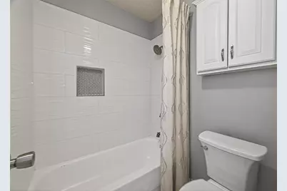 1516 Bay Area Boulevard #H10, Houston, TX 77058 - Photo 16