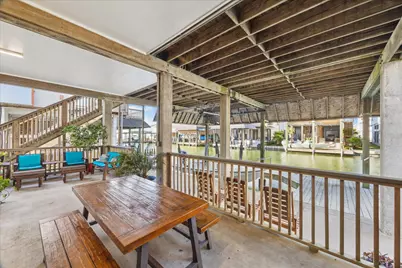 422 Windward Way, Tiki Island, TX 77554 - Photo 26