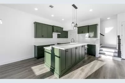 1308 Duff Lane, Houston, TX 77022 - Photo 8