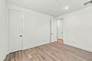 12135 Lk Vw Blvd, Mont Belvieu, TX 77523 - Photo 18