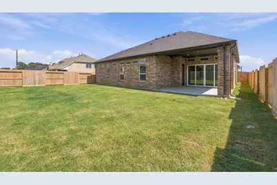 12135 Lake View Boulevard, Mont Belvieu, TX 77523 - Photo 38