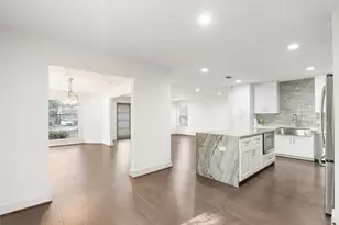 7307 Raton St, Houston, TX 77055 - Photo 10