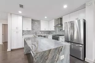 7307 Raton St, Houston, TX 77055 - Photo 12