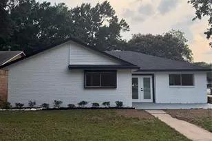 2121 Baylor Dr, Katy, TX 77493 - Photo 2