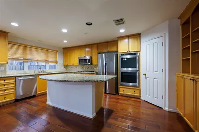 50 Lightwood Trace, The Woodlands, TX 77382 - Photo 10