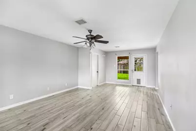 5519 Chisholm Trail, Dickinson, TX 77539 - Photo 12