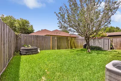 5519 Chisholm Trail, Dickinson, TX 77539 - Photo 8