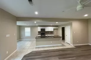 508 Willis, Alvin, TX 77511 - Photo 2