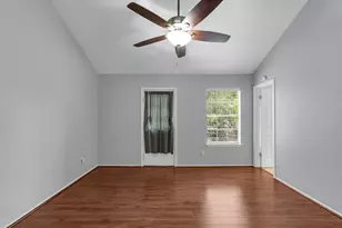 11710 Southlake Dr, Houston, TX 77077 - Photo 16
