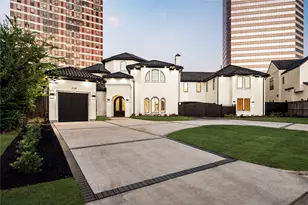 5142 Huckleberry Cir, Houston, TX 77056 - Photo 1