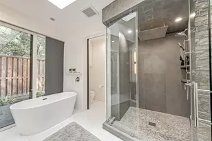 8931 Briar Forest Dr, Houston, TX 77024 - Photo 30