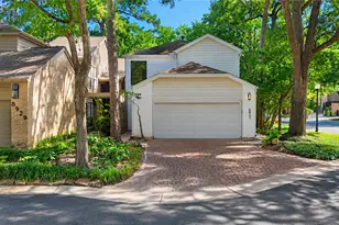 8931 Briar Forest Dr, Houston, TX 77024 - Photo 2