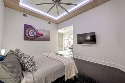 8931 Briar Forest Drive, Houston, TX 77024 - Photo 24