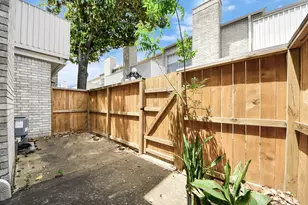 3800 Tanglewilde St, Houston, TX 77063 - Photo 24