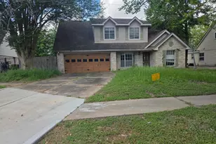 6911 Oak Bough Dr, Houston, TX 77088 - Photo 1