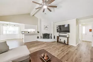 2011 N Palm Ct, Pasadena, TX 77502 - Photo 10