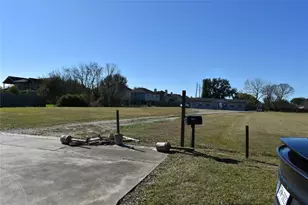 7813 Clodine Rd, Houston, TX 77083 - Photo 6