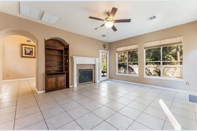 182 N Wimberly Way, The Woodlands, TX 77385 - Photo 8