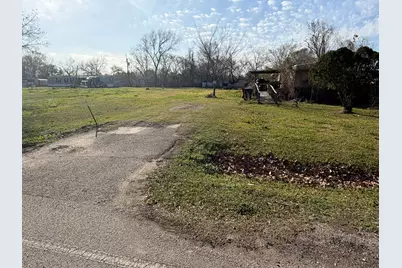 11423 E Jacinto Drive, Houston, TX 77044 - Photo 4