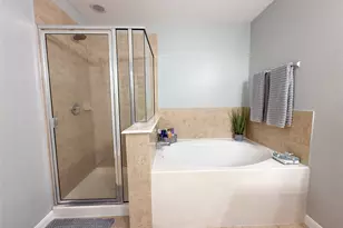 11618 Wren Crossing Dr, Houston, TX 77038 - Photo 32