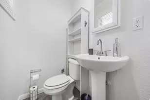 716 San Jacinto Ave, Texas City, TX 77590 - Photo 24