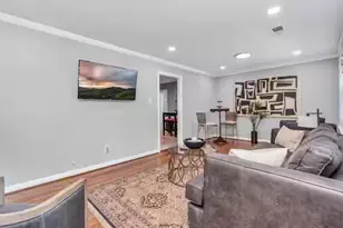 2107 Wakefield Dr, Houston, TX 77018 - Photo 8