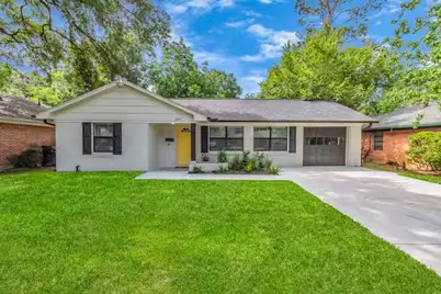 2107 Wakefield Drive, Houston, TX 77018 - Photo 2