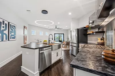 1716 23rd St #B, Galveston, TX 77550 - Photo 8