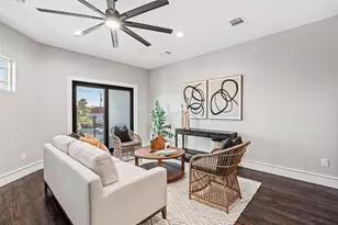 1716 23rd St, Galveston, TX 77550 - Photo 2