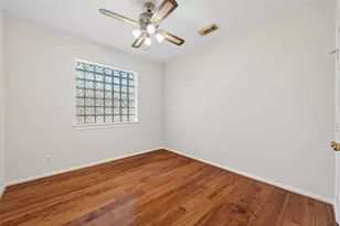 8023 Oakwood Hollow St, Houston, TX 77040 - Photo 34