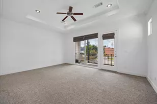 1033 Herkimer St, Houston, TX 77008 - Photo 24