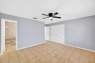 2135 Falling Oaks Rd, Houston, TX 77038 - Photo 22