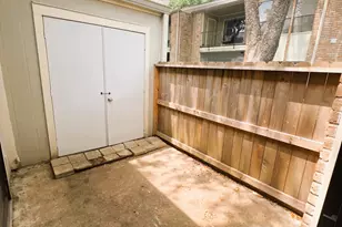 8100 Cambridge St, Houston, TX 77054 - Photo 30