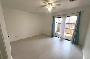 8100 Cambridge St, Houston, TX 77054 - Photo 10
