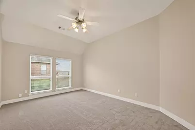 11602 Kings Point Boulevard, Mont Belvieu, TX 77535 - Photo 32