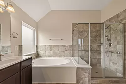 11602 Kings Point Boulevard, Mont Belvieu, TX 77535 - Photo 30