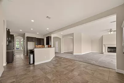 11602 Kings Point Boulevard, Mont Belvieu, TX 77535 - Photo 16